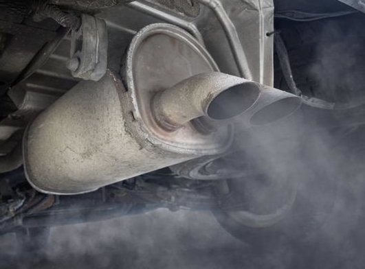 黑煙車09.png